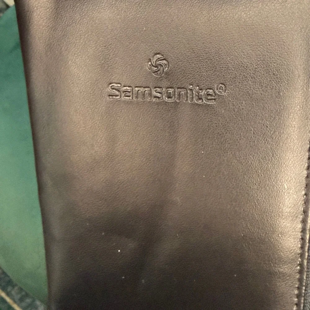 Samsonite Black Zip Around Travel Wallet Passport Organizer Holder